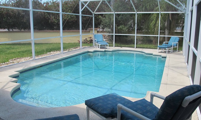 Indian Wells House | Indian Wells, 3 Bedrooms Pool Home few minutes from Disney