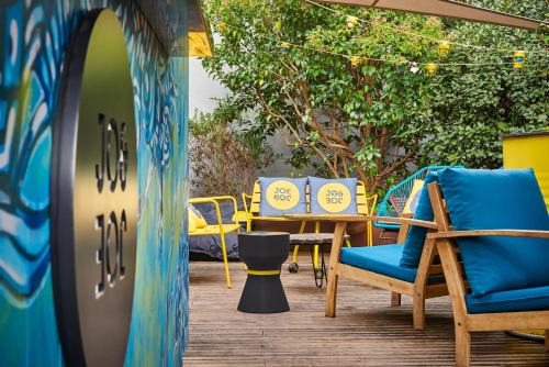 Charonne Hostel | JO&JOE Paris - Nation