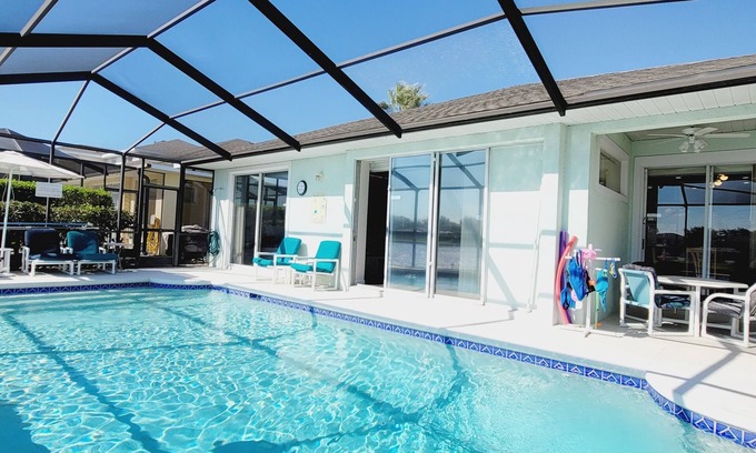 Sunset Lakes House | Lakeside Villa w/Sunny Private Pool Deck, Very close to theme parks/restaurants