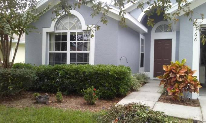 Florida Pines Apartment | Laurel Ridge Condo