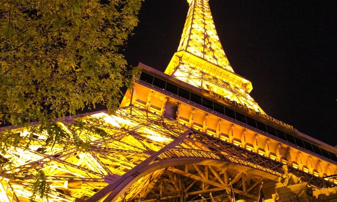 Quartier du Gros-Caillou Apartment | Live the Paris Love Story-150m² Duplex at the Eiffel’s Base