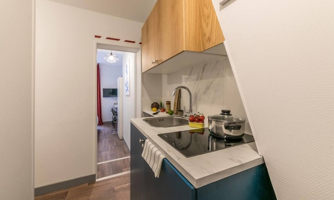Palais-Royal Apartment | Louvre - Richelieu 207: cosy flat for 2