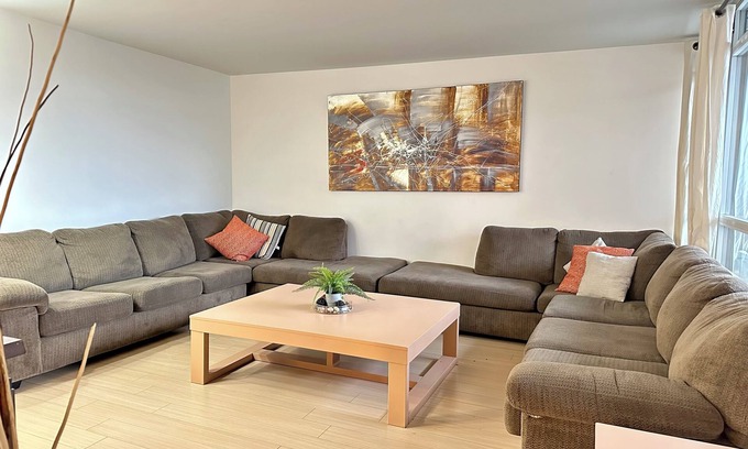 CityPlace Apartment | Lovely 3Bedroom corner suite