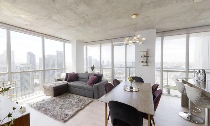 Fashion District Apartment | Luxury Apartment Downtown Toronto
