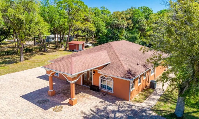Town N County Park House | Luxury Gated Home w/ Mini Golf & Screened Lanai