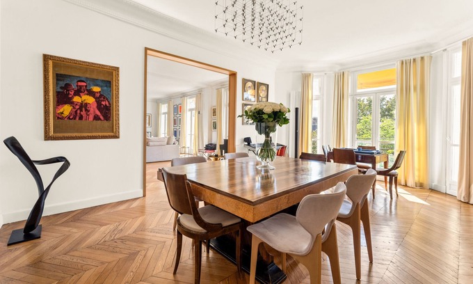 Faubourg Saint-Germain Apartment | Magnifique Appartement Avec vue Tour Eiffel