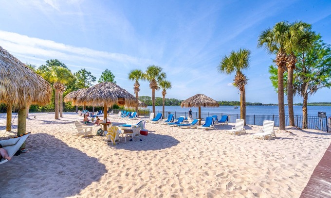 Bahama Bay Condo | Minutes to Disney - Luxurious 3rd-Floor Condo with Pool Views at Bahama Bay Resort and Spa