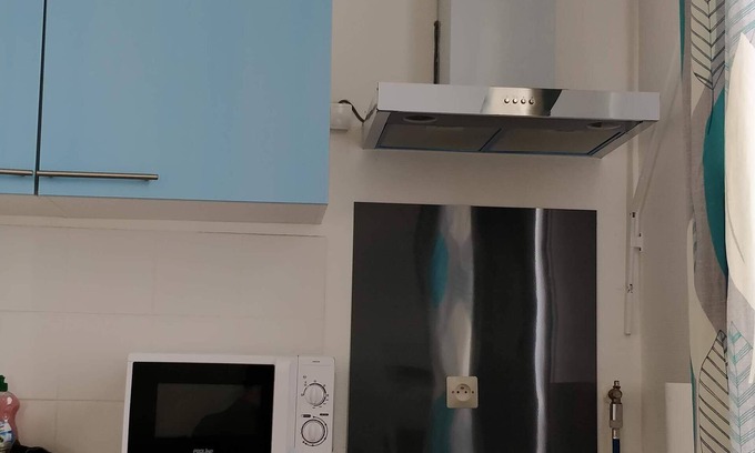 Louis Bertrand-Mirabeau-Semard Apartment | Modern 1 bedroom apartment near the metro.