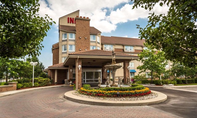 Airport Road Business Centre Hotel | Monte Carlo Inn Brampton Suites