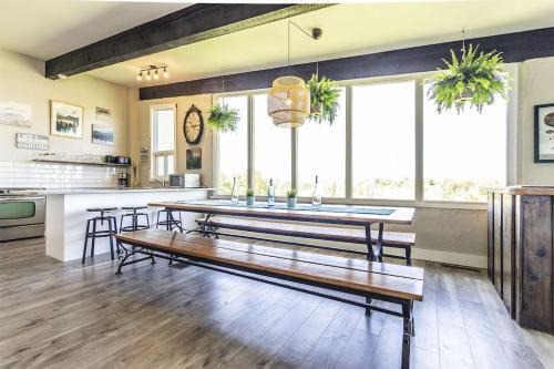 The Blue Mountains Ski Chalet | Mountain View-Backyard-Air-Conditioning-BBQ-15mins walk Blue Mountain Village