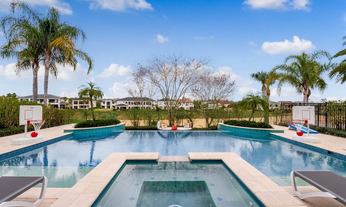 Reunion Villa | Muirfield Villa | Luxury 5,888 Sq. Ft., with Infinity-Edge Saltwater Pool