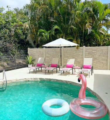 Central Naples House | Naples Henrie Hideaway - Private Pool, pet friendly 12 mins from Beach & Downtown