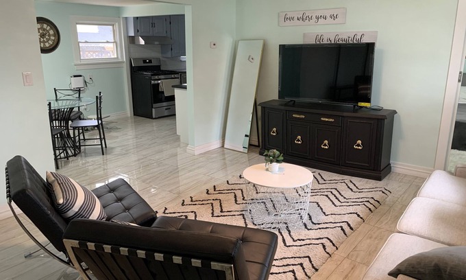 Crystal Beach Cottage | Newly renovated 3 bedrooms beach house in Crystal Beach