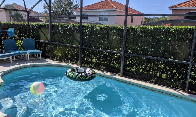 Solana House | Orlando Villa: Spacious, Private Pool, Multi-Family, Game Room, Near Theme Parks