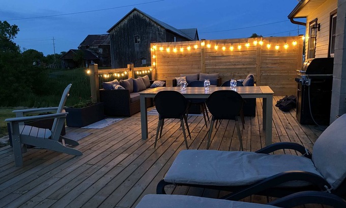 Bloomfield House | Park & Mill - Hot Tub, Bocce Court & Fire Pit!