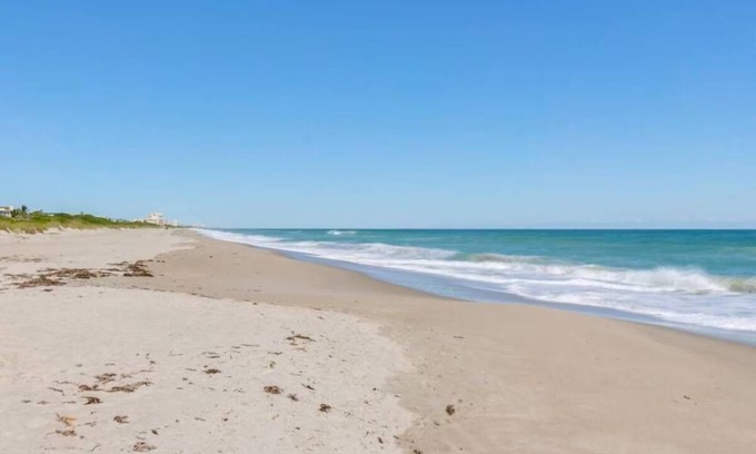 Indialantic By The Sea Apartment | Pool & Beach Getaway | Stunning Ocean Front Room Perfect for Ultimate Stay
