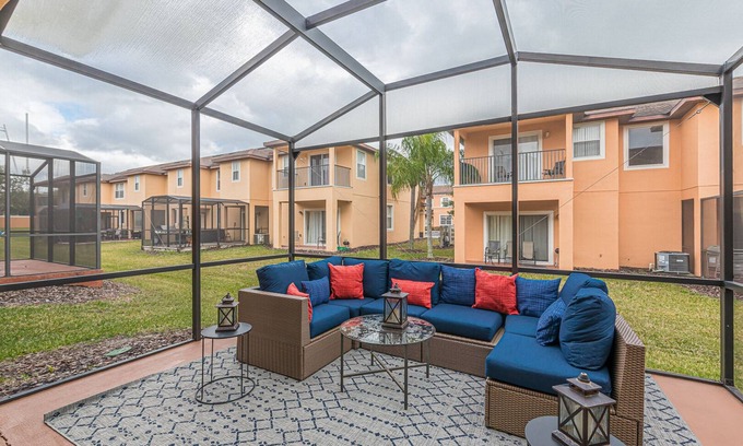 Kissimmee House | Popular 4 Bed Resort home, w/resort pool, & water slides. Disney 4 miles