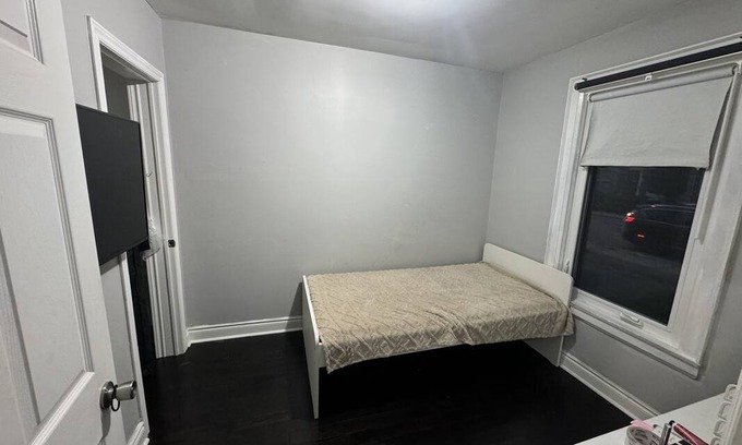Mount Dennis Resort | Private room ∙ 1 guest