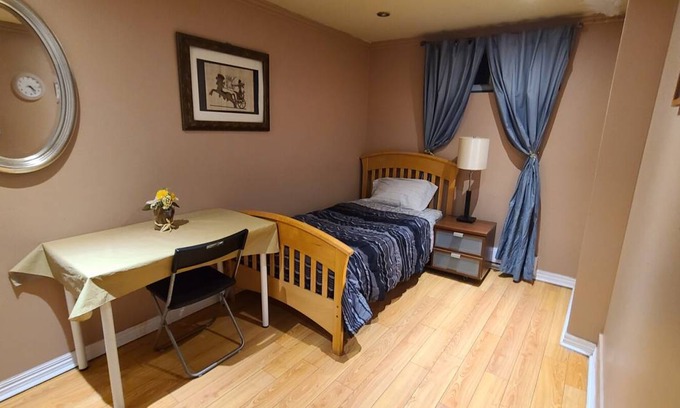 Harwood Resort | Private room ∙ 1 guest
