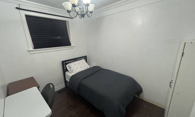 Fairbank Resort | Private room ∙ 1 guest