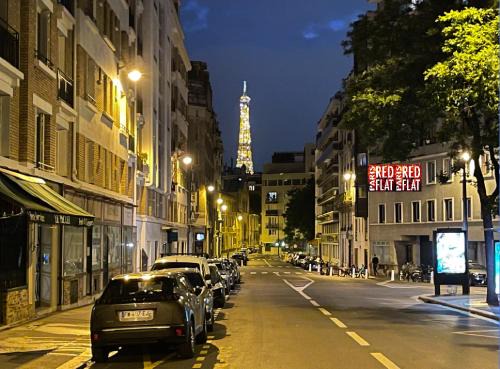 15th Arrondissement Apartment | Red Flat Paris