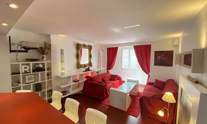 15th Arrondissement Apartment | Red Flat Paris, Superior Apartment with Sauna