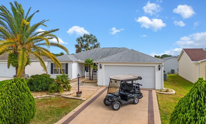 Duval House | Relax in The Villages – 3BR w/Golf Cart, Pet-Friendly & Prime Location!