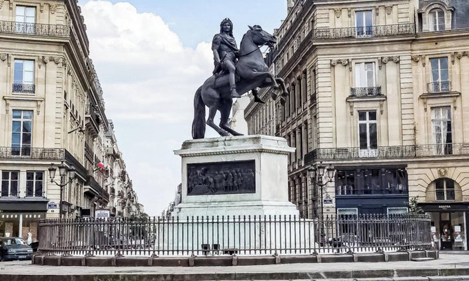 Bonne-Nouvelle Apartment | Rue Saint Sauveur Paris 1 Bedroom Apartment