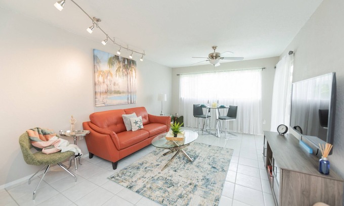 Harbor Heights Condo | Seaport Serenity
