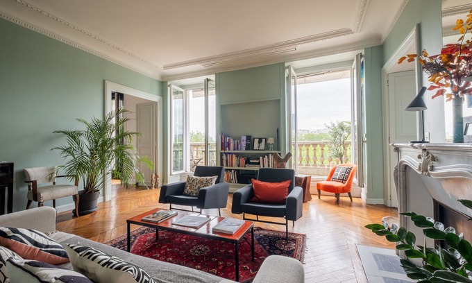 4th Arrondissement Apartment | Seine Splendour, by Veeve