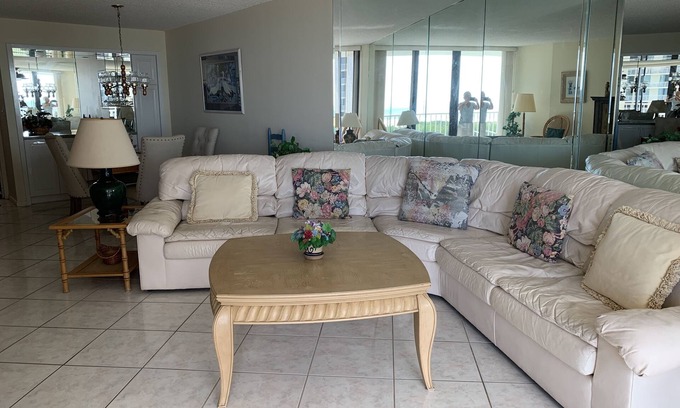 Marco Island Condo | South Seas Direct Ocean Front Condo-Excellent Southwest Gulf & Beach View