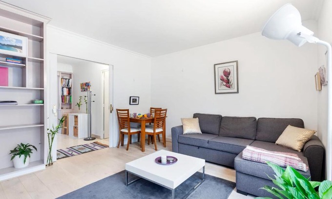 Latin Apartment | Spacious apartment in quartier Latin