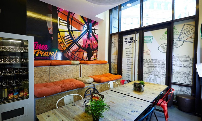 Saint-Vincent-de-Paul Hostel | St Christopher's Inn Gare Du Nord - Hostel