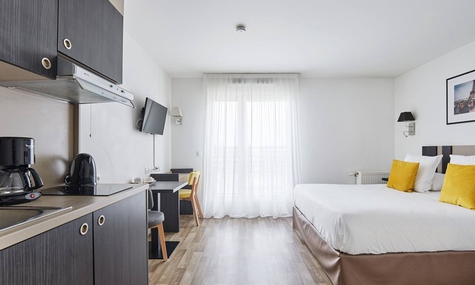 Levallois-Perret Apartment | Studio Cosy Près du Station Clichy-Levallois