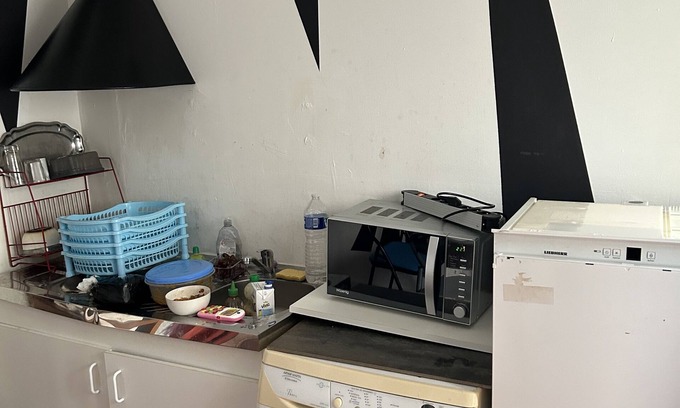Louis Bertrand-Mirabeau-Semard Apartment | Studio Tout Equipé