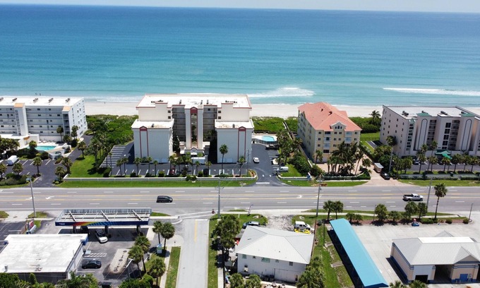 Ocean Oaks Apartment | Stunning apartment in front of beach! Parking Included!
