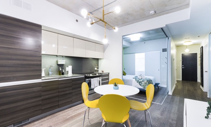 Parkdale Apartment | Stunning Loft Nestled in Queen West