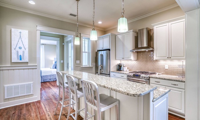 Watercolor House | Stylish Balcony and Amenities w Com Pool and Bikes