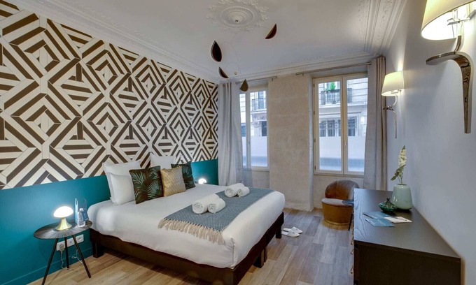 Quartier du Faubourg-Montmartre Apartment | Sweett | Trevise - Three Bedroom Apartment, Sleeps 6