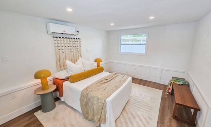 St. Petersburg - Clearwater House | Terrific 2-bedroom house with AC in St. Petersburg