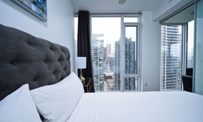 Wellington Place Apartment | The Reve Suite