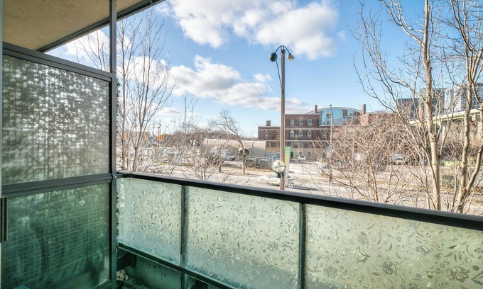 Wellington Place Apartment | The Well Downtown