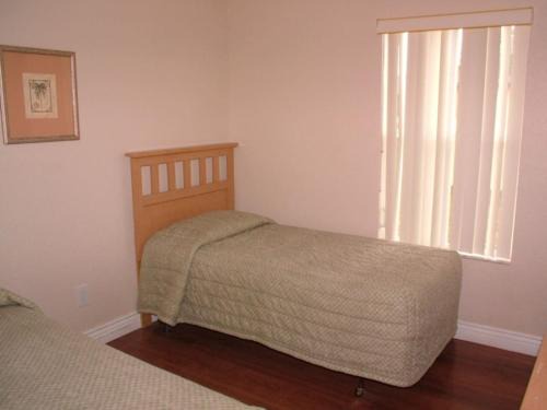 Regal Palms House | Traditional 4 Bedroom 3 Bathroom