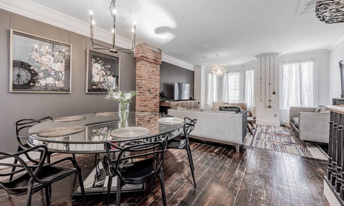 Old Town House | Unique downtown living experience