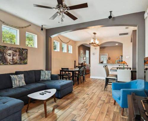 Carver City - Lincoln Gardens House | 167 m² House ∙ 4 bedrooms ∙ 10 guests