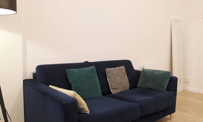 Saint-Vincent-de-Paul Apartment | Warm and convenient near Montmartre