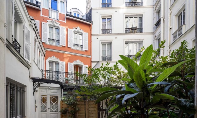 Quartier Saint-Georges Apartment | Yuna Blanche - Serviced Apartments