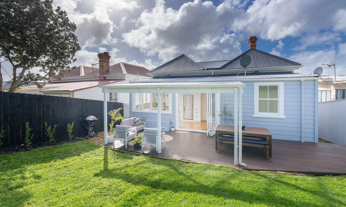Kingsland House | Spacious 4-bedroom house in marvelous Auckland with WiFi, AC