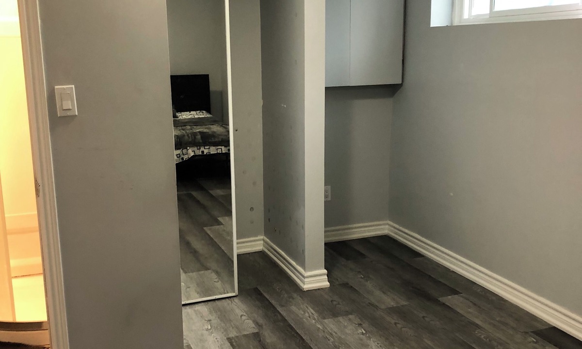West Hill House | Affordable Holiday Home-WINS-B01