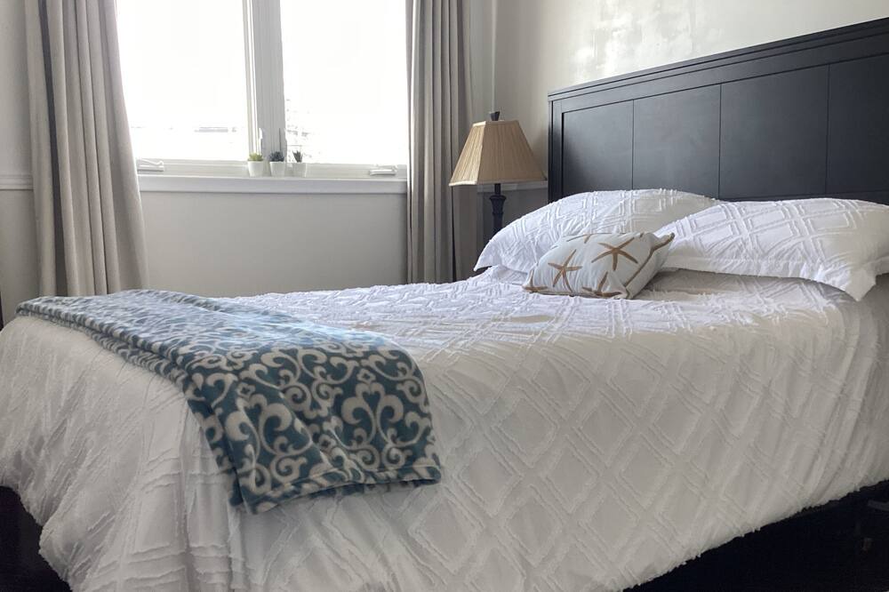 Bradford House | Cozy Private Room near Luxury Resorts, Sports Venues, Conservation Areas & Parks